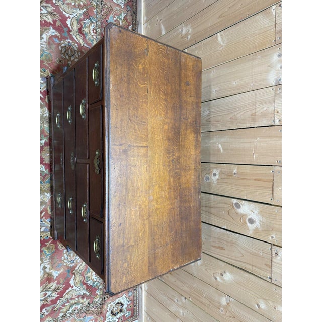 Brown Georgian Chest of Drawers in Oak and Brass For Sale - Image 8 of 10