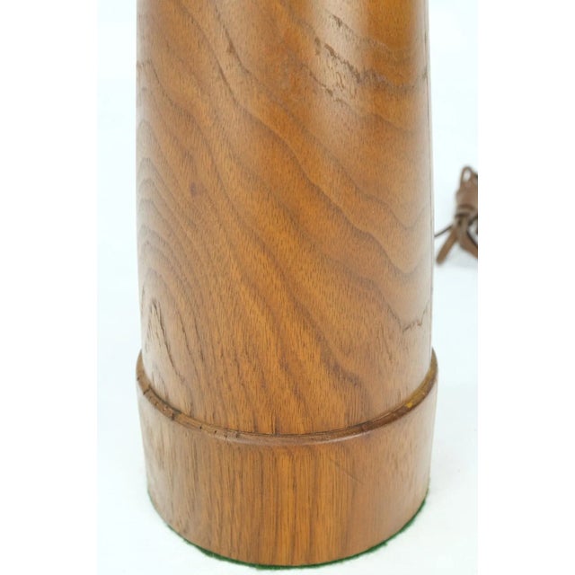 Turned Walnut or Teak Mid-Century Modern Table Lamp, c.1970s For Sale - Image 4 of 12