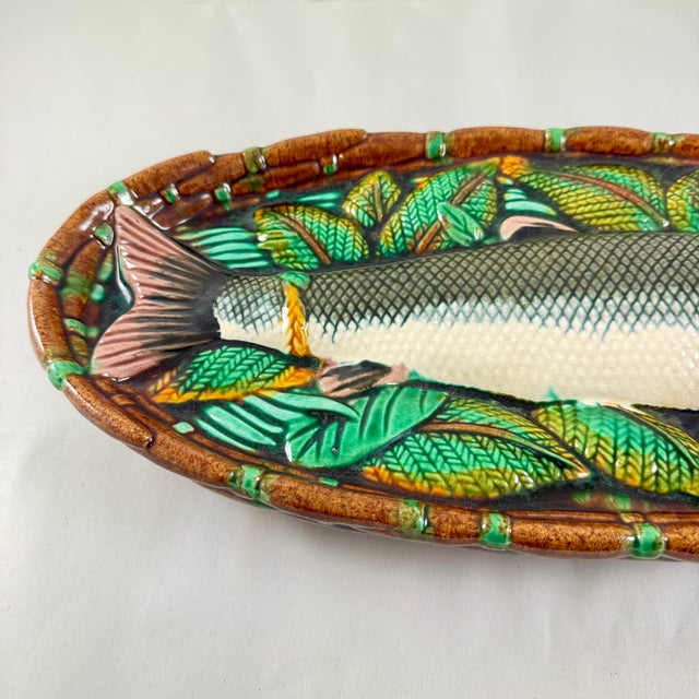 Mid-Century Fish in a Basket Wall Plaque For Sale In Philadelphia - Image 6 of 12