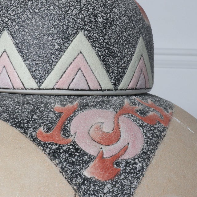 Famille Verte porcelain ginger jar depicting Phoenix. Believed to be Qing Dynasty period, late 19th to Early 20th century....