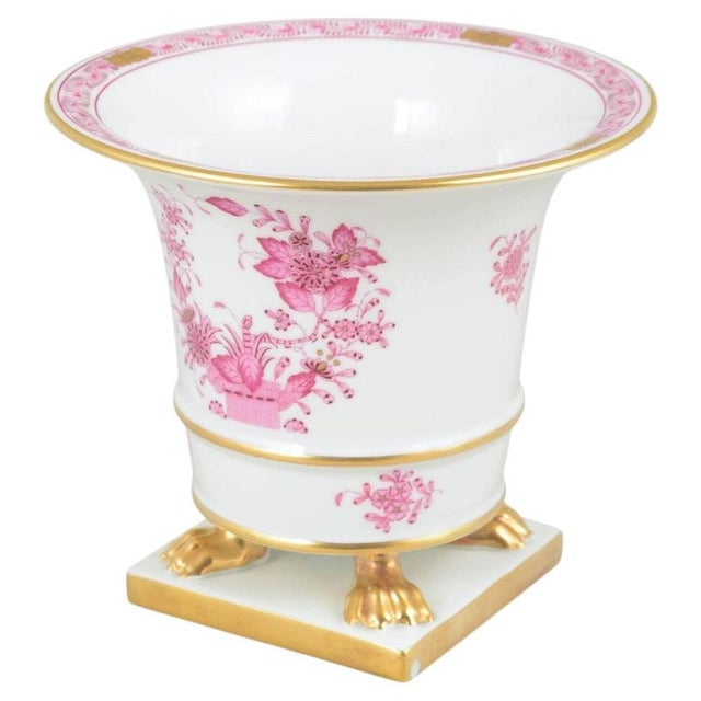 1930s Porcelain Flower Pot with Pink Indian Basket Decoration from Herend, 1940s For Sale - Image 5 of 5