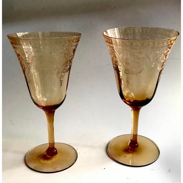 Cambridge Glass Company 1920s Cambridge Glass Amber Etch No. 704 Water Goblets & Flat Soda Tumblers – Set of 4 For Sale - Image 4 of 4