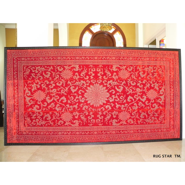 A Large Red-Ground Cut Velvet and Metallic Thread 'Lotus' Kang Cover , Qing Dynasty 18th/19th Century For Sale In Miami - Image 6 of 8