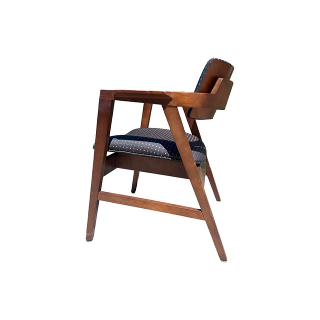 Gunlocke Vintage Mid Century Modern Gunlocke Dining Chairs 9 Available Walnut Floating Back Office For Sale - Image 4 of 12