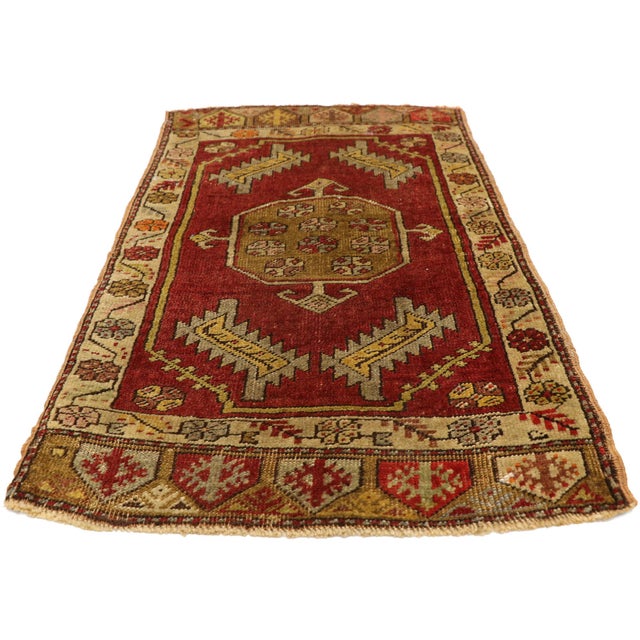 Mid-Century Modern Vintage Turkish Yastik Rug - 01'08 X 02'10 For Sale - Image 3 of 8