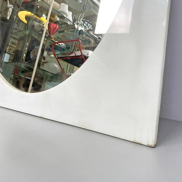 White Italian Post Modern Round Shape Mirror With Square Plastic Frame, 1980s For Sale - Image 8 of 11