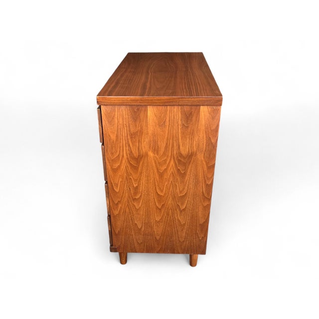 1960s Restored Mid-Century Modern Walnut 4-Drawer Chest With Chrome Pulls For Sale - Image 5 of 16