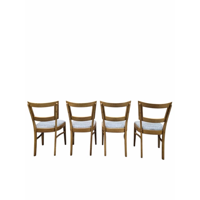 Heywood-Wakefield MCM Attributed Heywood-Wakefield Dining Chairs in Blonde Birch – Set of 4 For Sale - Image 4 of 10