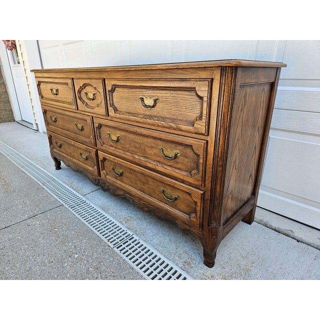 Baker Furniture French Burlwood Top Seven Drawer Dresser For Sale - Image 6 of 11