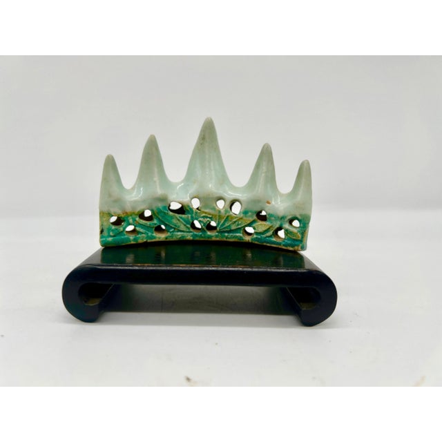 Chinese Celadon & Green Turquoise Glazed Kangxi Scholar Brush Rest For Sale - Image 4 of 7