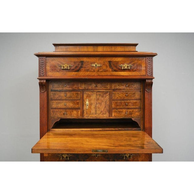 19th Century Gründerzeit Secretary Desk in Walnut For Sale - Image 9 of 18