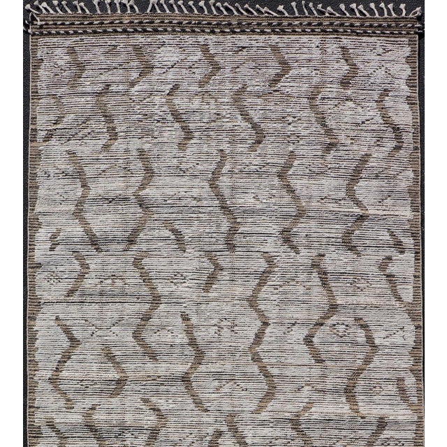 Modern Moroccan Gallery Rug in Wool with Abstract Design in Black, Gold, Cream. Keivan Woven Arts; rug MSE-11264, country...
