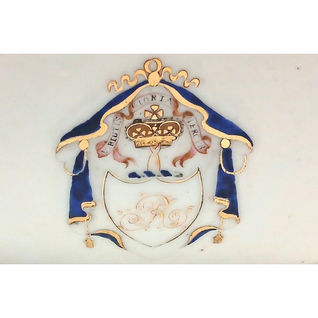 Cream Antique Chinese Export Armorial Bowl For Sale - Image 8 of 9