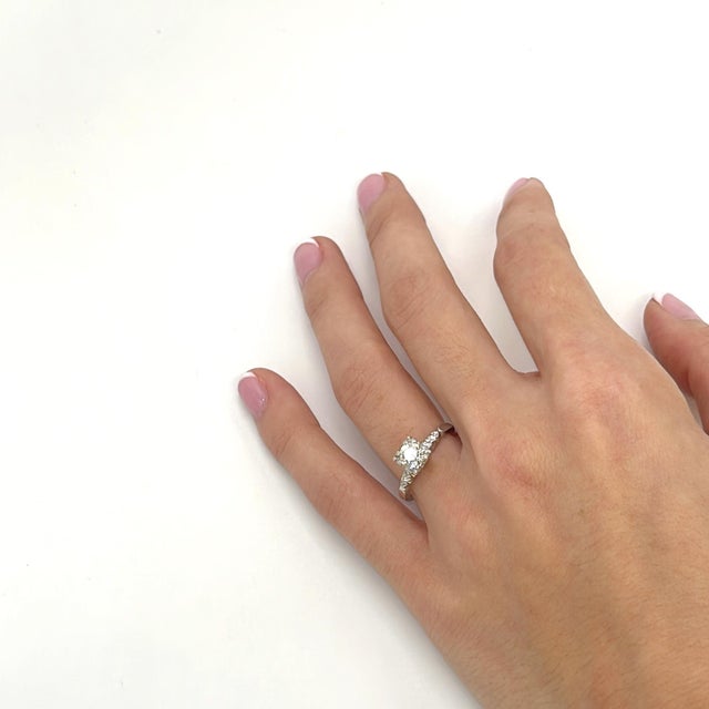 Antique Platinum Engagement Ring With a 0.99ct Diamond and Accents - Size 5.25 For Sale In Phoenix - Image 6 of 6