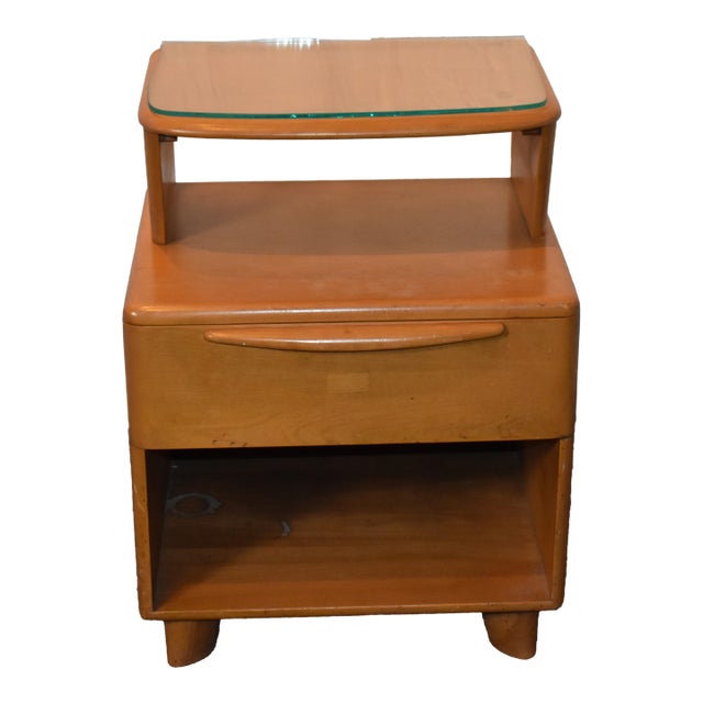 1950s Heywood-Wakefield Mid-Century Modern Two-Tier Nightstand With Glass Shelf For Sale