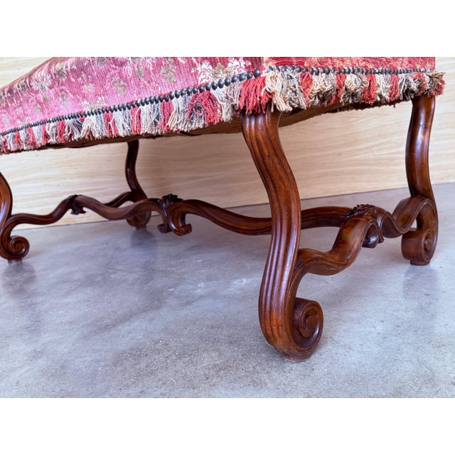 Red Early 20th Century Spanish Damask Velvet Bench with Back and Walnut Carved Legs For Sale - Image 8 of 18
