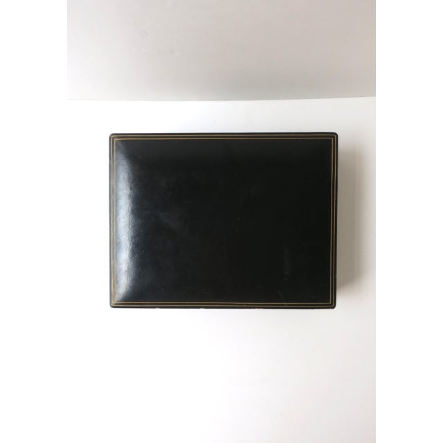 Italian Leather Jewelry Box, Mid-20th Century, Italy For Sale In New York - Image 6 of 13