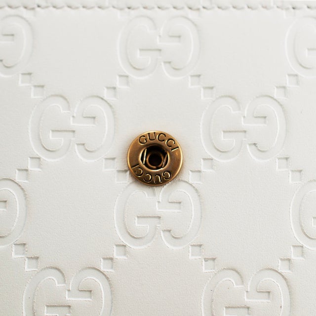 Animal Skin Gucci Gg Guccissima White Mini Cherry Gold Tone Hardware Chain Shoulder Bag For Sale - Image 7 of 11