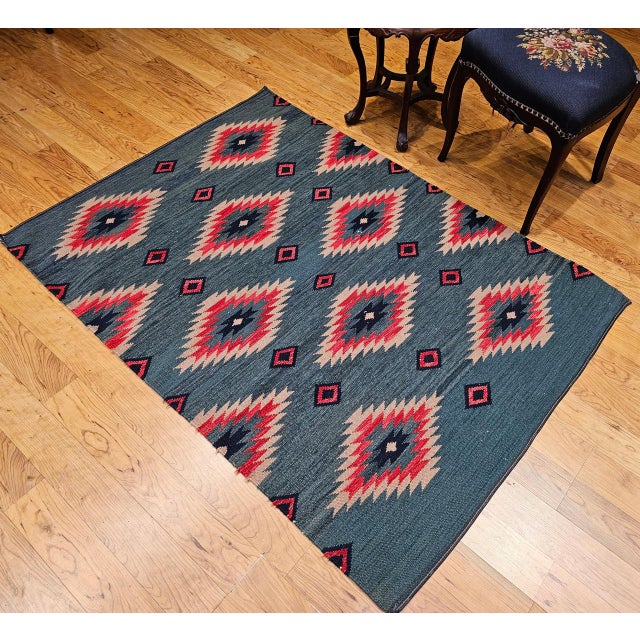 Vintage Southwestern Kilim Rug, Flat-Woven Wool, Geometric Pattern, Green & Red, 4x5 For Sale - Image 10 of 13