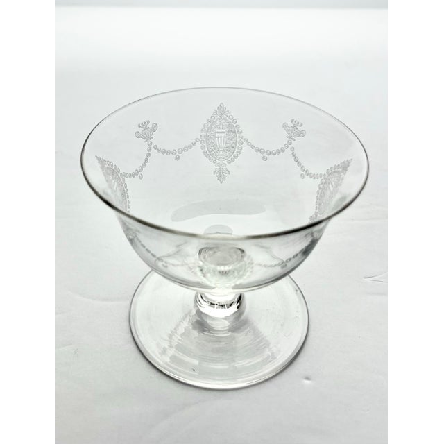 1940s 1940s Vintage Set of 10 Federalist-Style Etched Coupe Champagne Glasses For Sale - Image 5 of 6