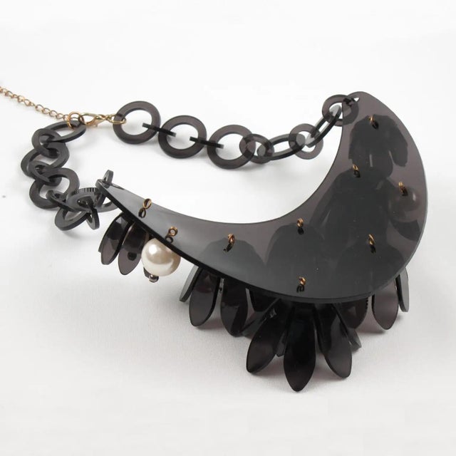 Anthracite Gray Acrylic Necklace with Flowers and Pearls For Sale - Image 9 of 9