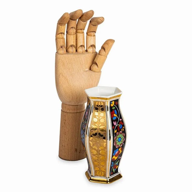 Folk Vase in Porcelain from Lidová Malírna, 1920s For Sale - Image 4 of 9