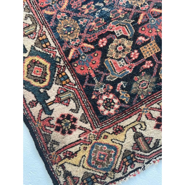 Persian Mid 20th Century Herati with Turtle Serapi Border Rug 3.8 x 5.3 For Sale - Image 3 of 8
