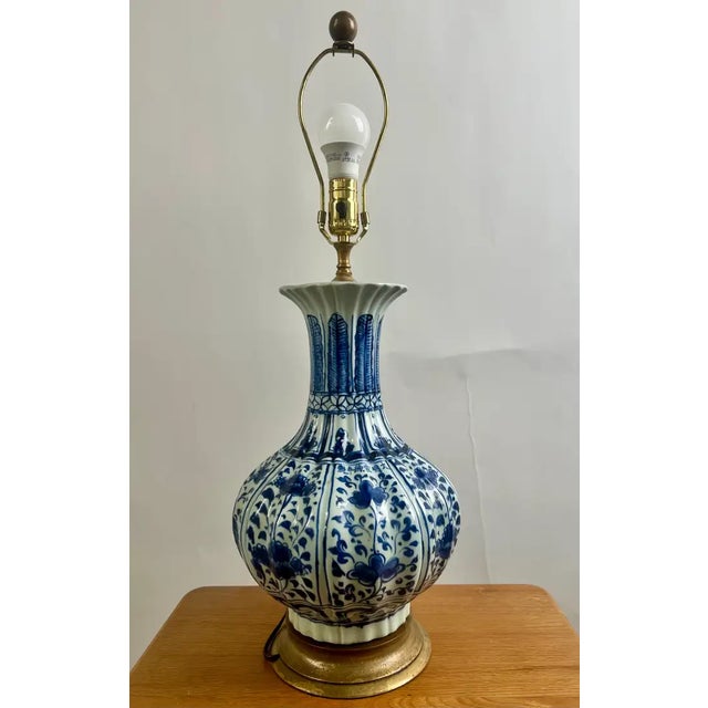 1980s Oriental Chinese Ming Dynasty Style Blue & White Table Lamp W Org Shades, a Pair For Sale - Image 5 of 15