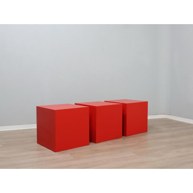 Plastic Italian Fiberglass Cube Stools, 1960s, Set of 3 For Sale - Image 7 of 12