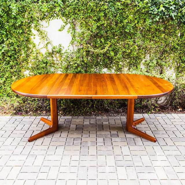 1980s Restored Danish Modern Solid Teak Pedestal Base Extension Dining Table For Sale In Los Angeles - Image 6 of 15