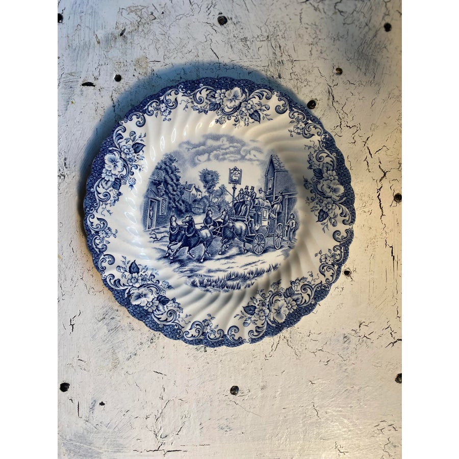 1980s Johnson Brothers Blue Coaching Scenes Dinner Plates- Set of