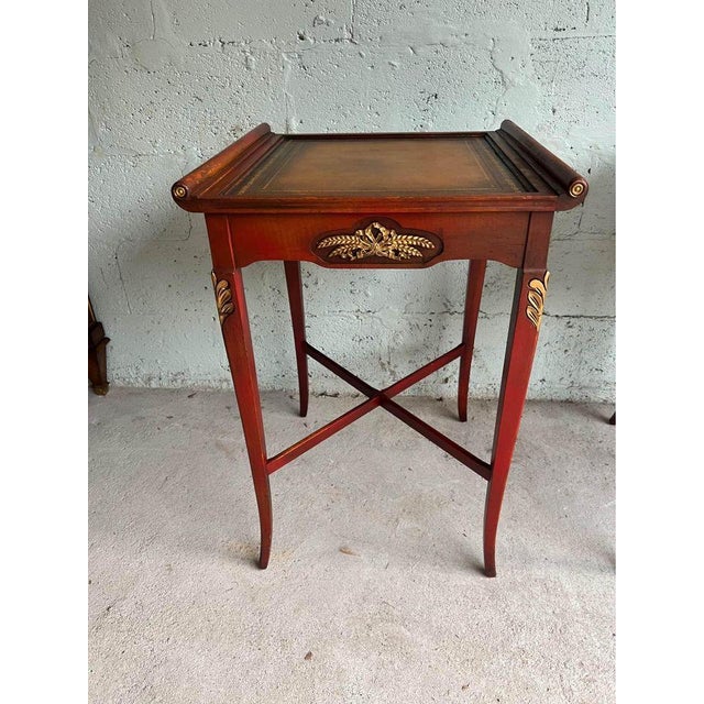 French Early 20th Century Pair of Antique Neoclassical Style Leather Top Mahogany Side End Tables For Sale - Image 3 of 17