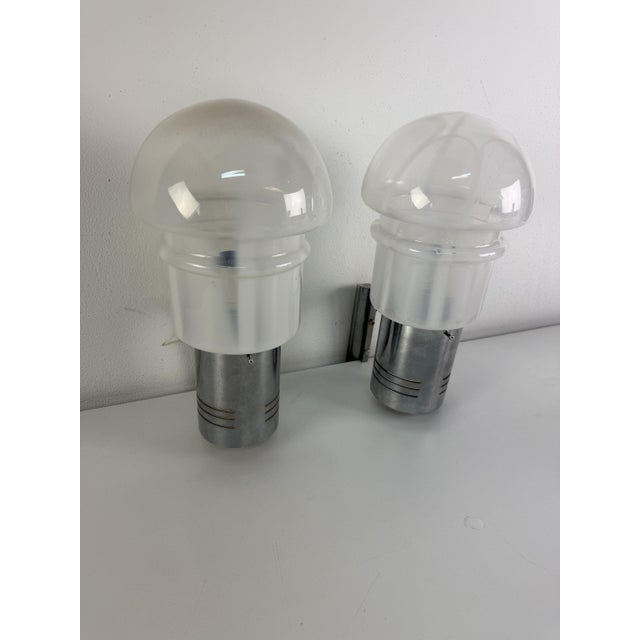 Set of two mid-century Murano glass and metal wall lamps, 1960s E27 bulb. Glass intact, good condition. Width 18 cm Height...