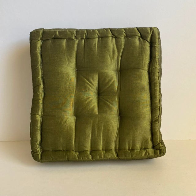 Mid Century 1960s Silk Dupioni Tufted Pillow Square Avocado Green Throw Cushion A fantastic vintage throw pillow in a...