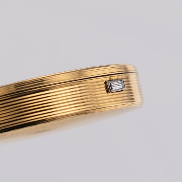 Vintage French Art Deco 18k Gold and Diamond Compact from Cartier, 1929 For Sale - Image 11 of 13