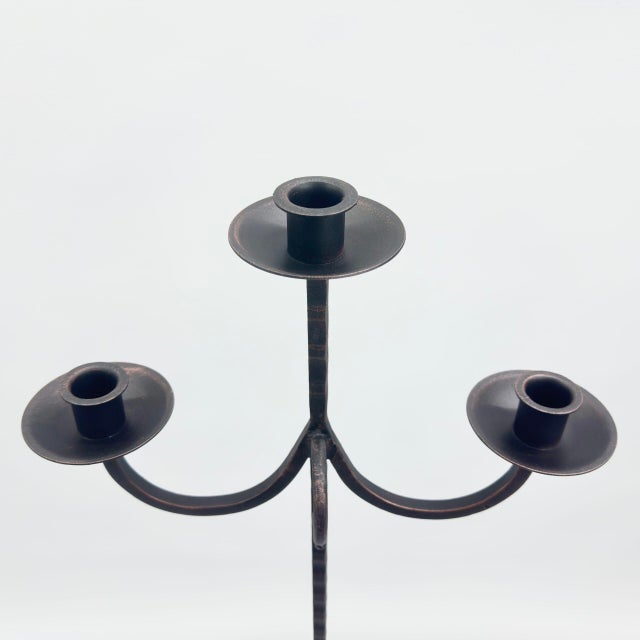 Hand Forged Iron Floor Candelabra 47.5″ (121cm) Antique Copper Patina 3-Arm Infinity Loop Design Classic Candle Holder For Sale - Image 4 of 7