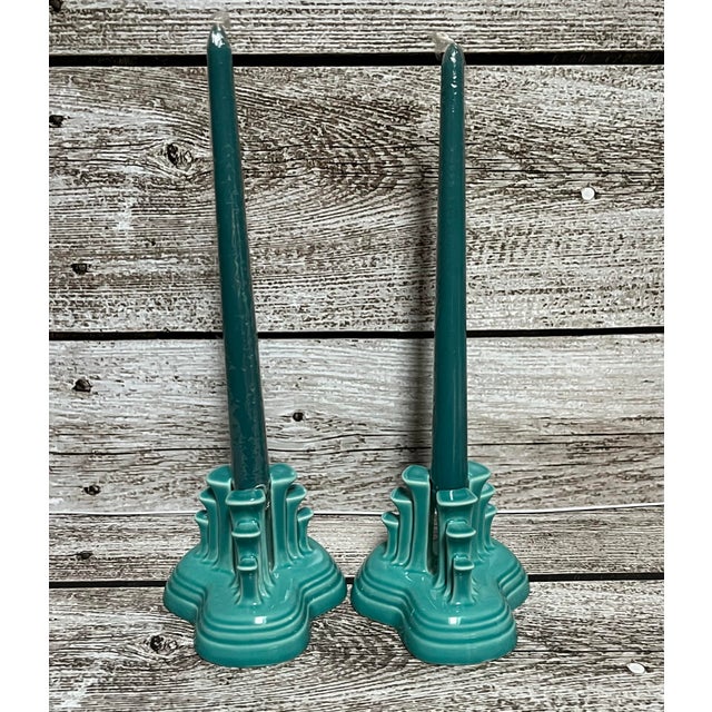 Fiesta Homer Laughlin Turquoise F-107 Pair Pyramid Candlesticks, VTG in Orig Box, Rare For Sale In Philadelphia - Image 6 of 7