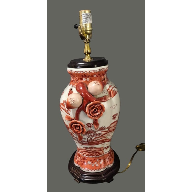 Late 20th Century Vintage Japanese Kutani Red Landscapes Pomegranate Floral Handles Table Lamp For Sale - Image 5 of 14