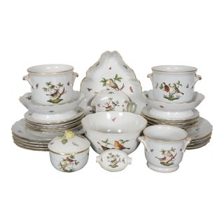 Late 20th Century Herend Hungary Rothschild Bird China Serving Plates Bowls Cachepots - 30 pcs For Sale