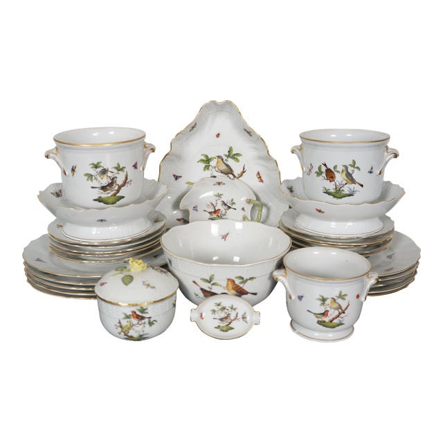 Late 20th Century Herend Hungary Rothschild Bird China Serving Plates Bowls Cachepots - 30 pcs For Sale