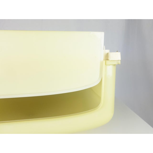 Vintage Plastic Cnosso Wall Lights by A. Mangiarotti for Artemide, 1969, Set of 5 For Sale - Image 9 of 12