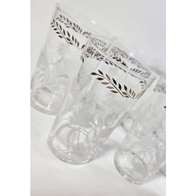 Vintage Art Deco Gold and White Floral Tumblers- Set of 8 For Sale - Image 9 of 11