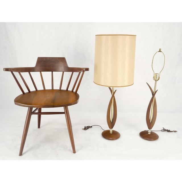 Wood Pair of Mid Century Modern Oiled Walnut Turned Bases c1970s Table Lamps MINT For Sale - Image 7 of 11
