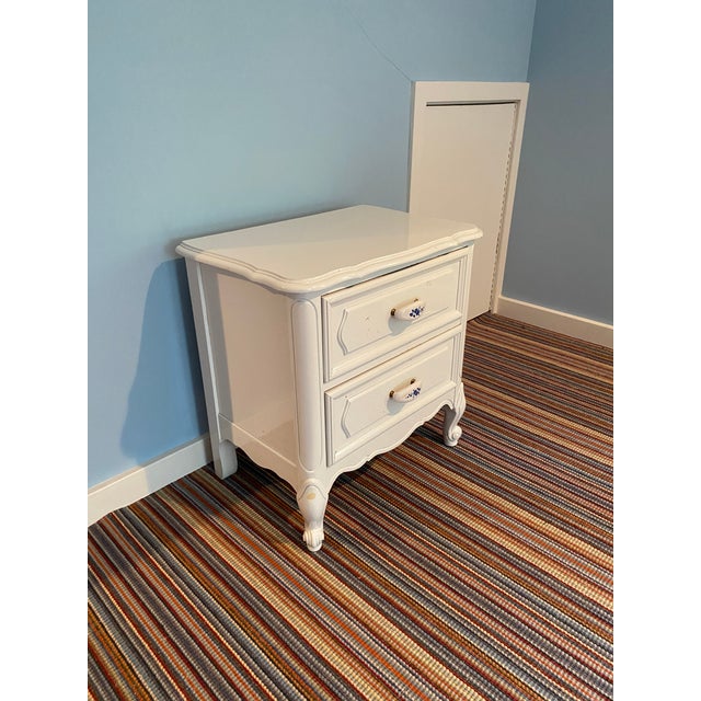 French Country Vintage Bedroom Furniture 1950s White Nightstand For Sale - Image 3 of 7