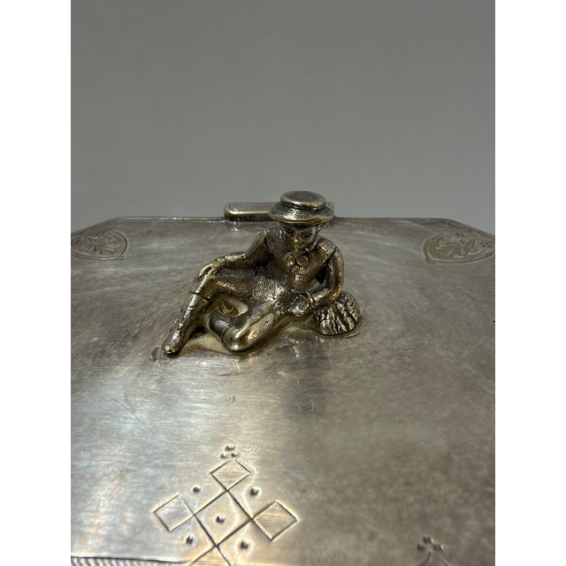 Jonas Bowen & Son 1880 Victorian Silver Plated Biscuit or Trinket Box For Sale - Image 11 of 12