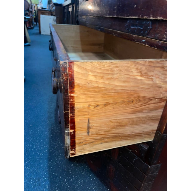 Antique Japanese Taisho Isho-Dansu Dresser, Meiji Period (1868 – 1912) For Sale - Image 9 of 10