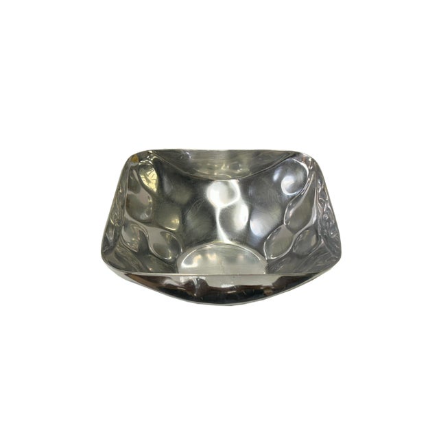 Introducing our sleek and sophisticated Hand Punch Marks Stainless Steel Display Serving Plate, a fusion of timeless...