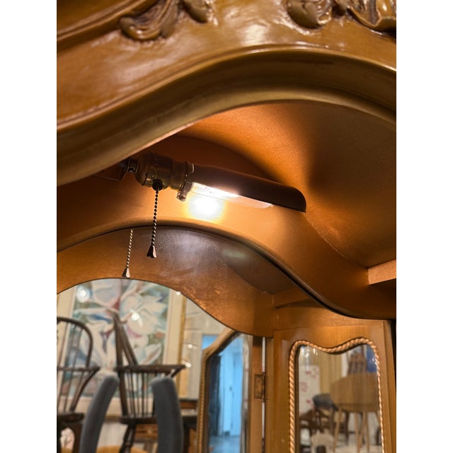 Louis XV Style Giltwood Curio Display Cabinet, 1970's For Sale - Image 13 of 14