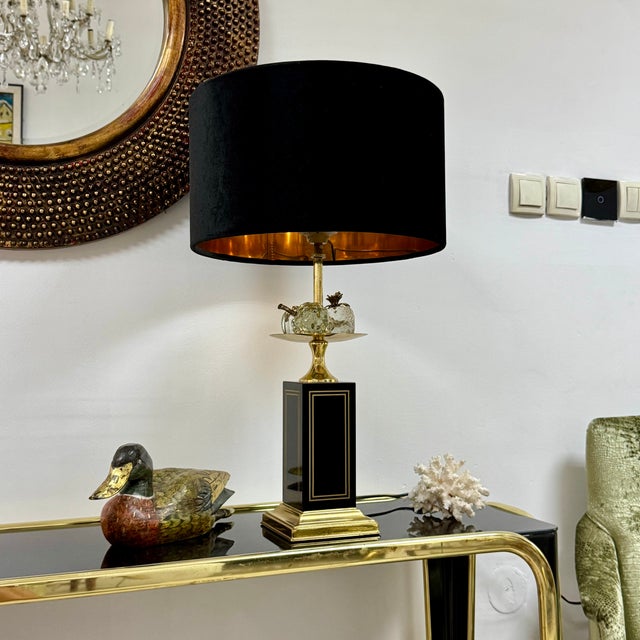 Exceptional and rare Hollywood Regency table lamp in the manner of Maison Charles, France 1970s. Gilt brass pare down base...