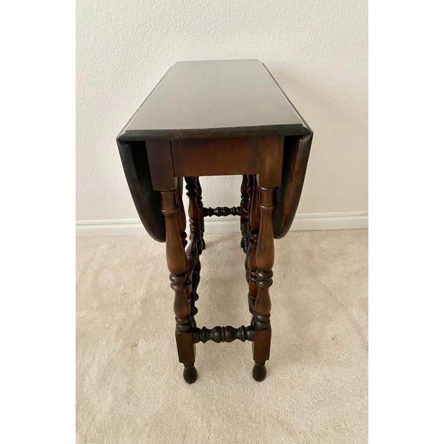 Vintage 1930s Oval Gate-Leg Drop-Leaf Table by Elite Furniture Co. Excellent Condition For Sale - Image 15 of 17
